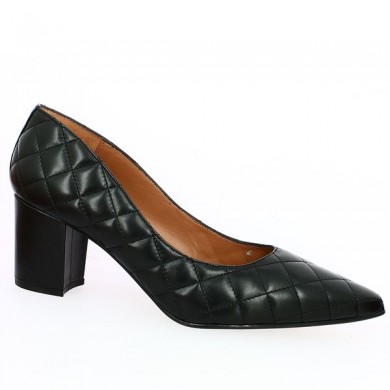 Shoesissime black quilted pump, profile view