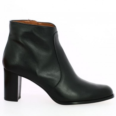 black leather heel boots large size woman, side view