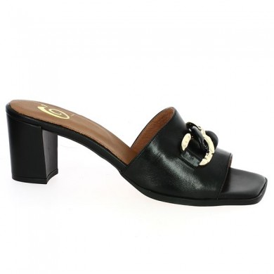 mule heels big size black chain, side view