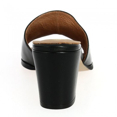 black mule heels large size chain, heel view