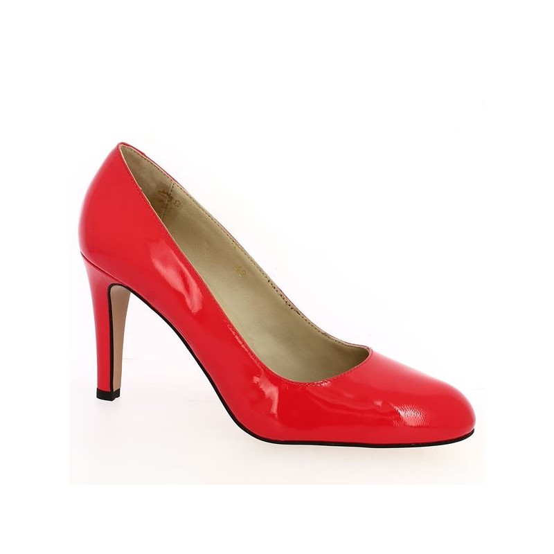 red patent pump flash 42, 43, 44, 45, profile view
