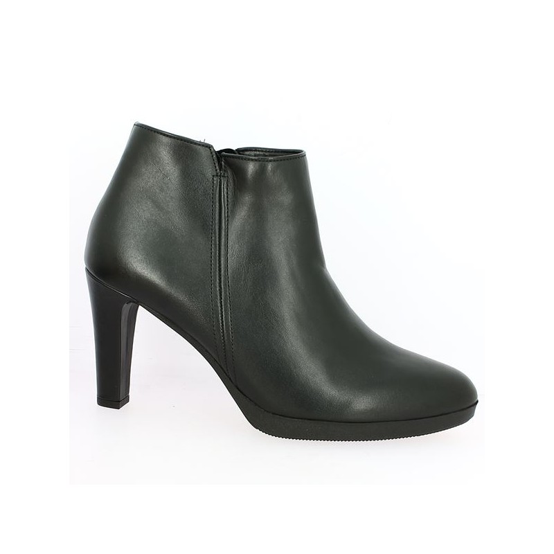 Gabor black leather platform heel boot 8, 8.5, 9, 9.5, profile view