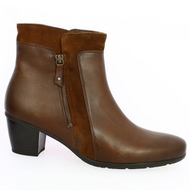 Gabor Shoesissime small brown heel boots, side view