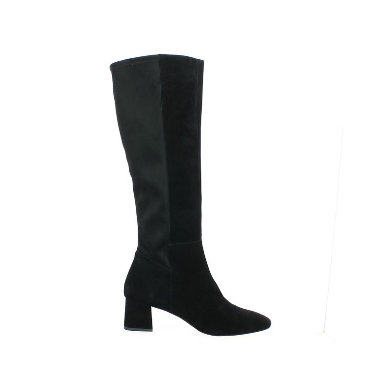 Shoesissime black velvet boot with small square toe and large heel, profile view