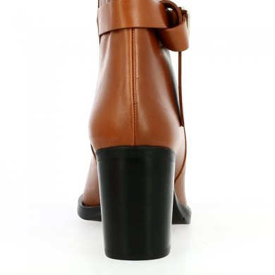 Shoesissime chic tall boots with camel heel, heel view