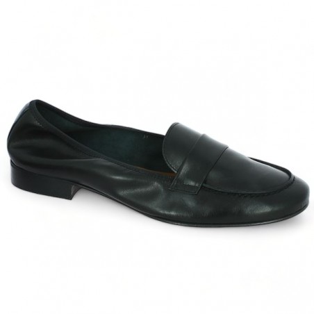moccasin woman elasticized black leather 42, 43, 44, 45 Shoesissime, profile view moccasin woman elasticized black leather 42, 43, 44, 45 Shoesissime, profile view