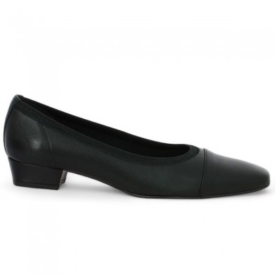 small black pump with square toe, large size, side view