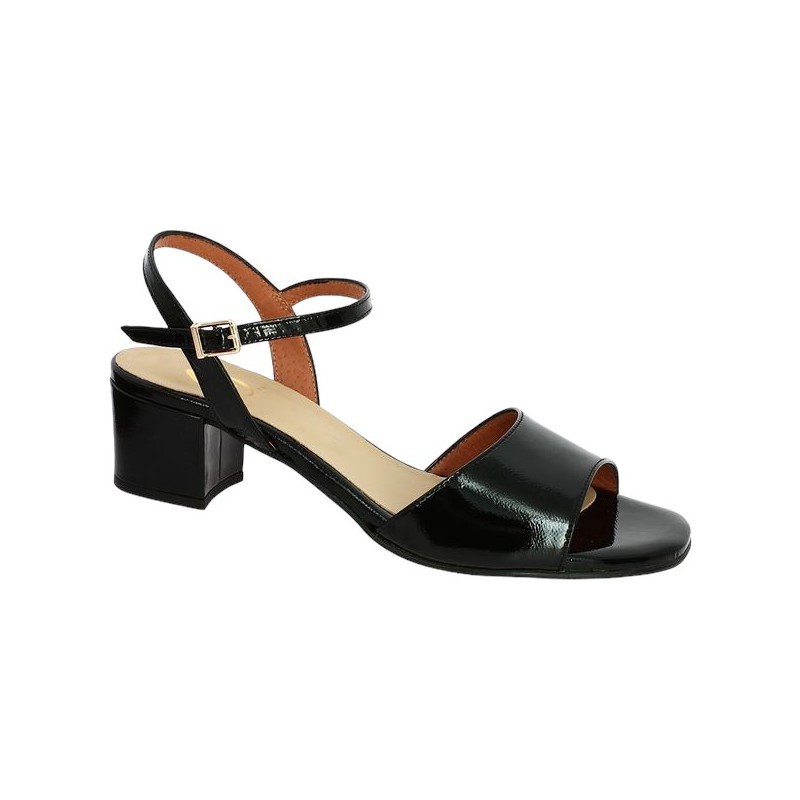 black patent sandal small heel large size, profile view