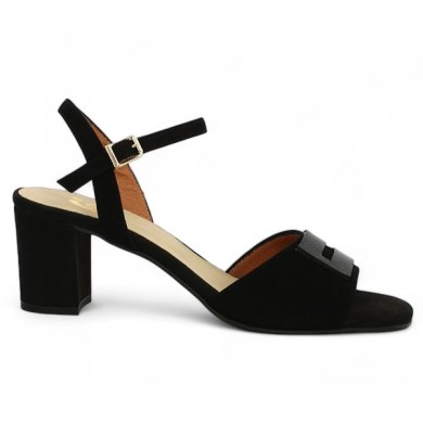 women's black formal sandal large size, side view