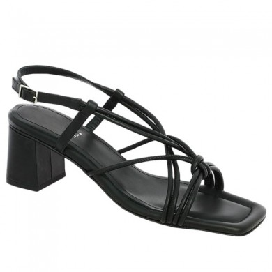 black leather sandal fine links 42, 43, 44, 45 Shoesissime woman, profile view