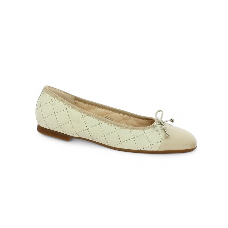 62.612.59 ballerine Gabor grande pointure beige matelassée Shoesissime, vue profil