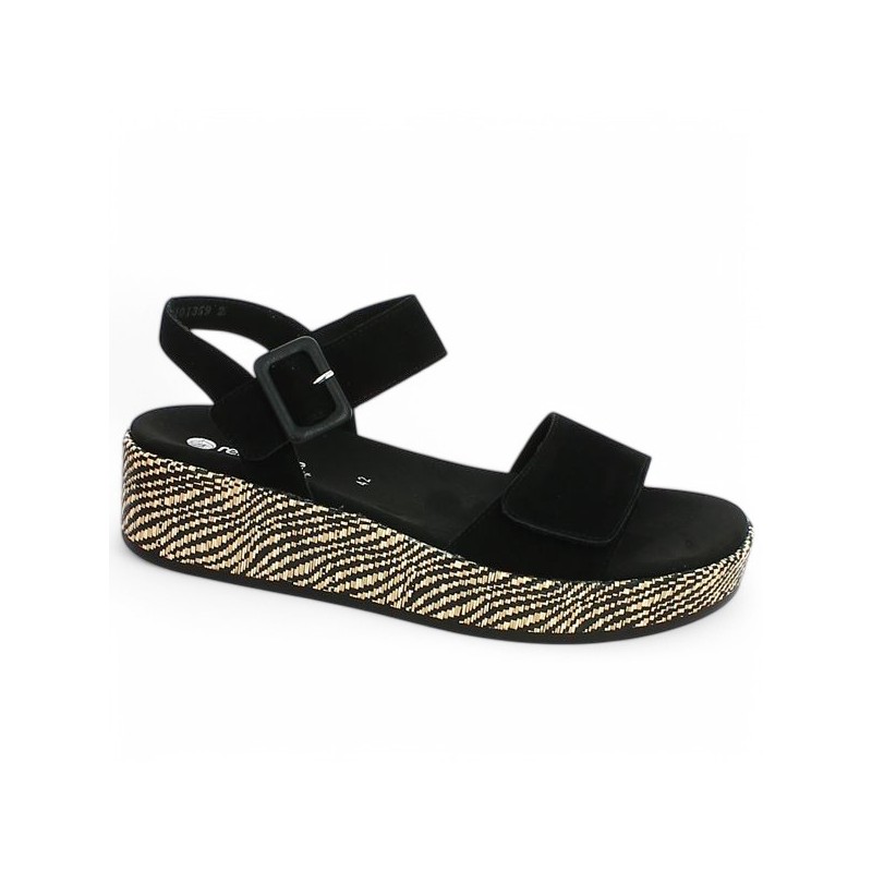 D1N54-02 Sandale noire Remonte 42, 43, 44, 45 Shoesissime, vue profil