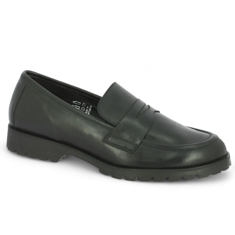 Enola - Sober black loafer with thick sole - Moccasin grande taille femme - Shoesissime