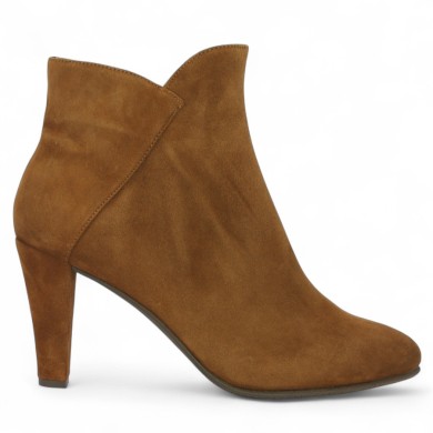 Chaussure élégante bottine en velours marron talon haut grande taille femme, vue coté