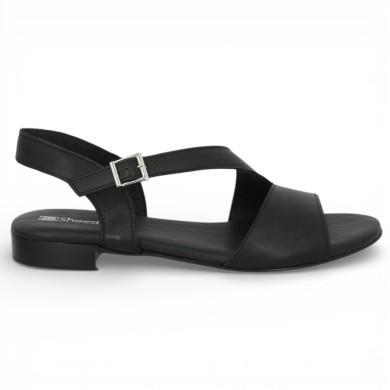 Assert your style with the "Giulia" sandal in women's plus sizes! This black leather model sculpts the foot with moder
