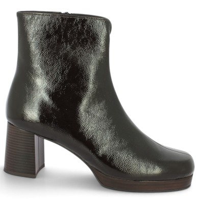 AUGUSTA Brown High-Heel Pumps