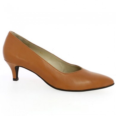 small heel pump big size camel, profile view