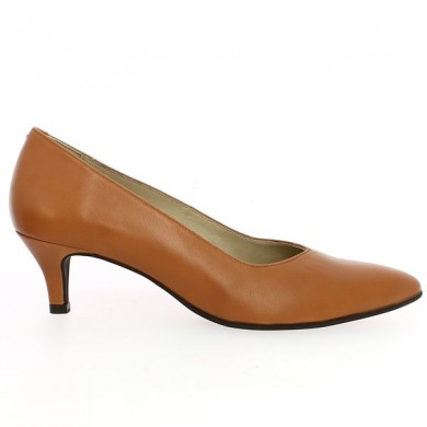 small heel pump big size camel, side view