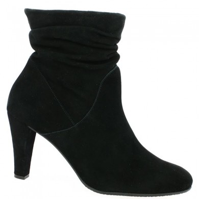 Black velvet high heel boots large size, profile view