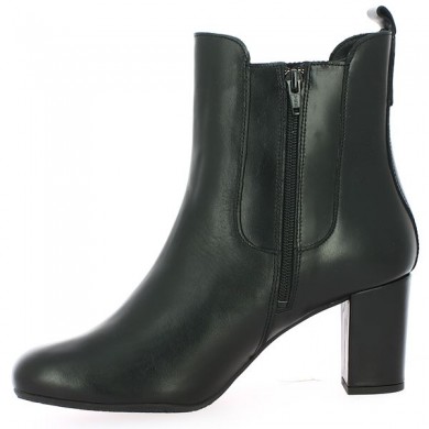 black heels boots large size woman elastic, interior view